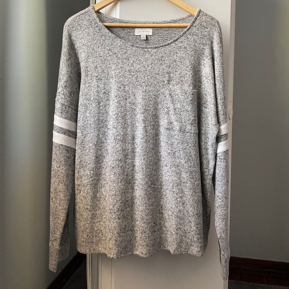 Women’s grey long sleeve